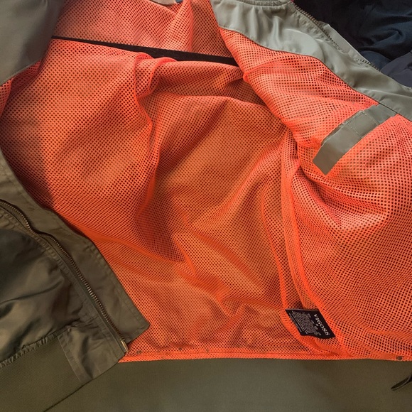 Great condition Vigoss Bomber jacket size S - Picture 5 of 7